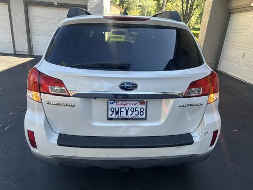 2011 Subaru Outback 2.5 i Limited