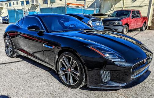 2019 Jaguar F-TYPE P300