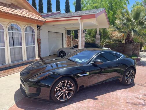 2019 Jaguar F-TYPE P300