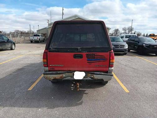 Red 2000 Chevrolet Silverado 2500 LS Extended Cab