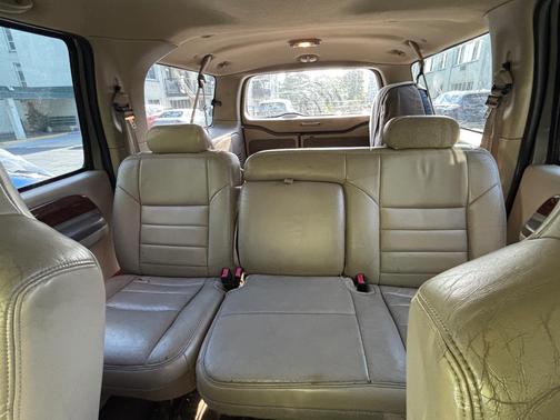 Brown 2002 Ford Excursion Limited