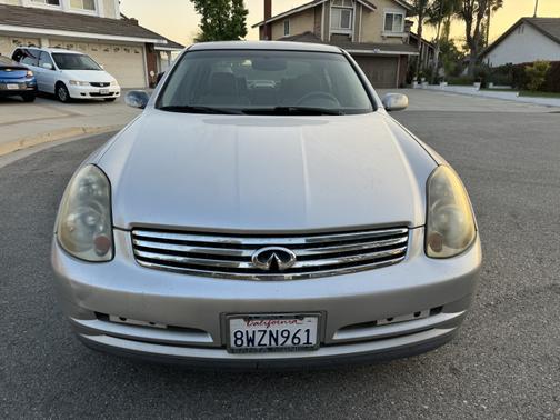 2004 INFINITI G35 Base