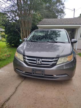 Brown 2015 Honda Odyssey EX-L