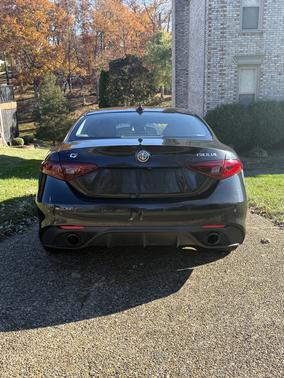 2017 Alfa Romeo Giulia Base