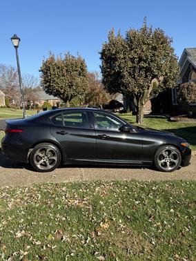 2017 Alfa Romeo Giulia Base