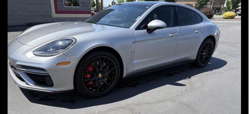 2017 Porsche Panamera Turbo