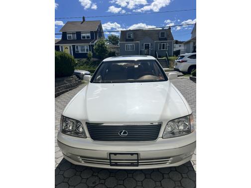 1998 Lexus LS 400 Base