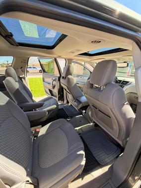 2010 Chevrolet Traverse LT