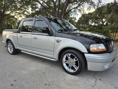 2003 Ford F-150 Lariat SuperCrew