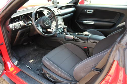 2017 Ford Mustang V6