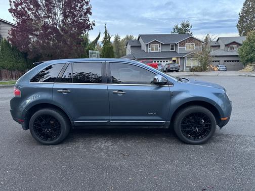 2010 Lincoln MKX Base