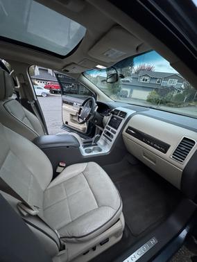 2010 Lincoln MKX Base