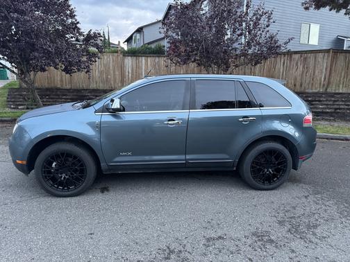 2010 Lincoln MKX Base