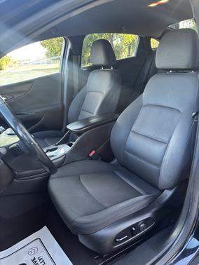 Black 2018 Chevrolet Malibu LT