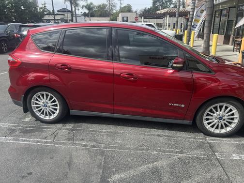 2013 Ford C-Max Hybrid SE