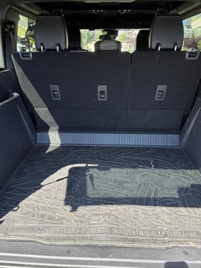 Black 2024 Ford Bronco Badlands