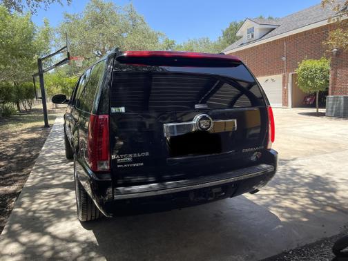 2011 Cadillac Escalade ESV Platinum Edition