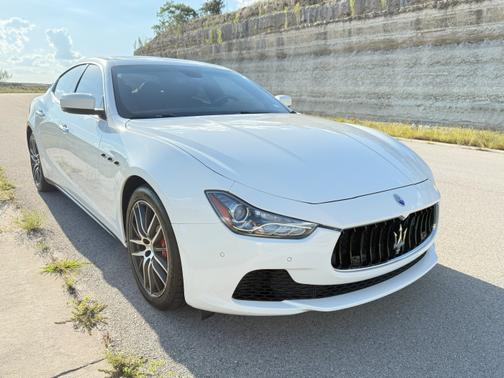 2016 Maserati Ghibli S