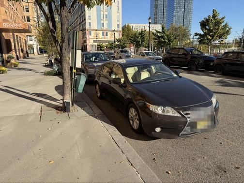 Brown 2013 Lexus ES 300h Base
