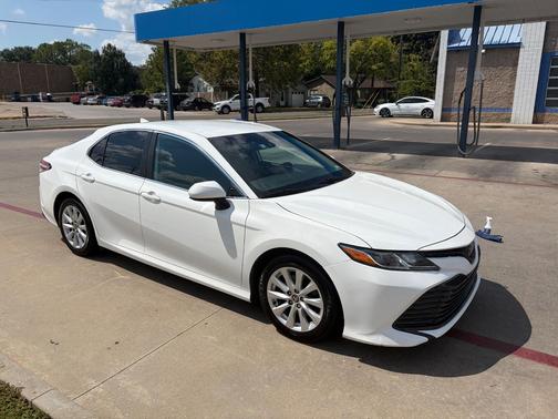 White 2020 Toyota Camry LE