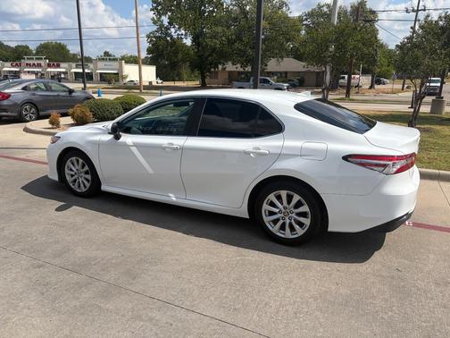 White 2020 Toyota Camry LE