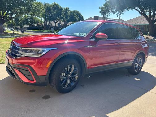Red 2023 Volkswagen Tiguan 2.0T SE