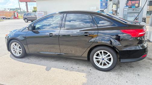Black 2016 Ford Focus SE