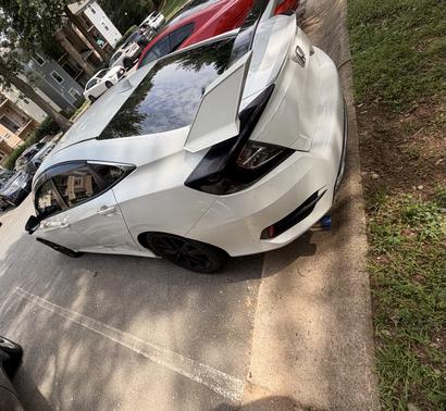 White 2019 Honda Civic EX