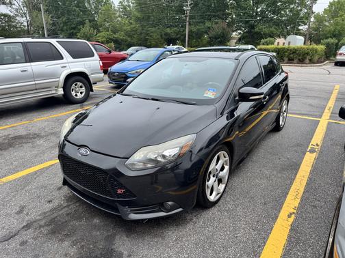Black 2013 Ford Focus ST Base