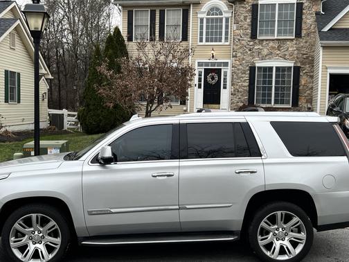 2018 Cadillac Escalade Luxury