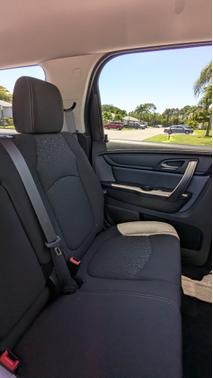 2013 GMC Acadia SLE-1