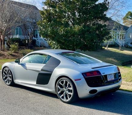 2012 Audi R8 5.2 quattro