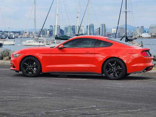 2015 Ford Mustang EcoBoost Premium