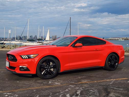 2015 Ford Mustang EcoBoost Premium