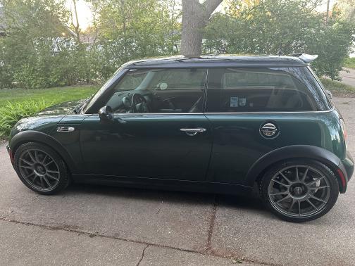 2004 MINI Cooper S Base