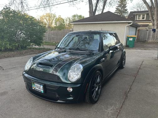 2004 MINI Cooper S Base