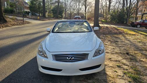 2010 INFINITI G37 Base