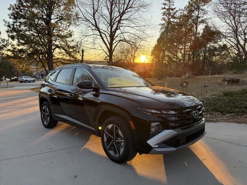 Black 2025 Hyundai TUCSON Hybrid SEL Convenience