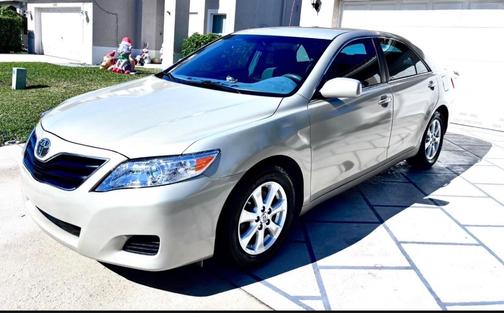 Gold 2011 Toyota Camry LE