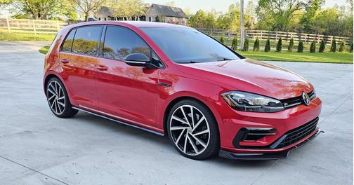 2018 Volkswagen Golf R 4-Door w/DCC & Navigation