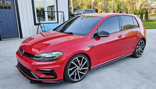 2018 Volkswagen Golf R 4-Door w/DCC & Navigation