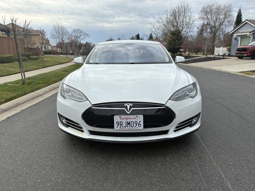 2014 Tesla Model S 60