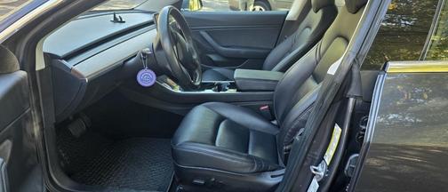 Black 2018 Tesla Model 3 Mid Range