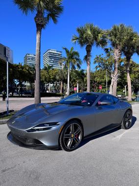 2021 Ferrari Roma Base