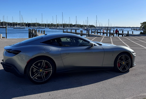 2021 Ferrari Roma Base