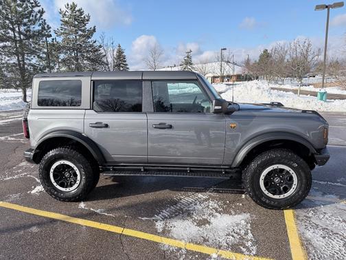 2023 Ford Bronco Badlands Advanced