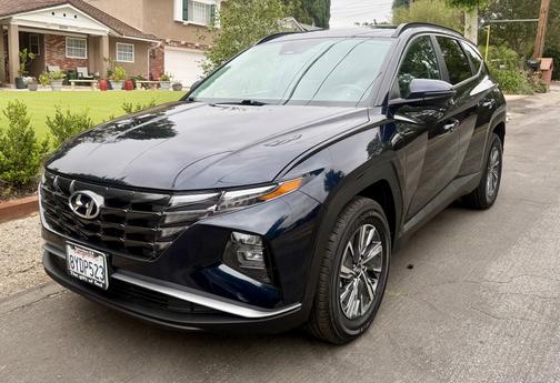 Blue 2022 Hyundai TUCSON Hybrid Blue