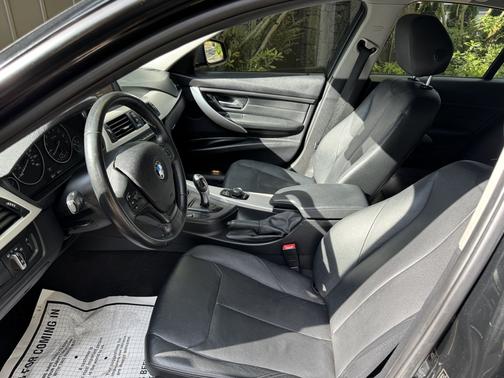 Black 2014 BMW 320 i xDrive
