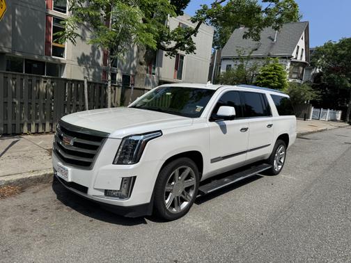 2016 Cadillac Escalade ESV Premium