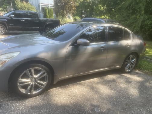 2008 INFINITI G35 x